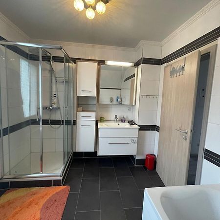 Leo Apartment Zentrum Ruesselsheim Luaran gambar