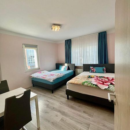 Leo Apartment Zentrum Ruesselsheim Luaran gambar