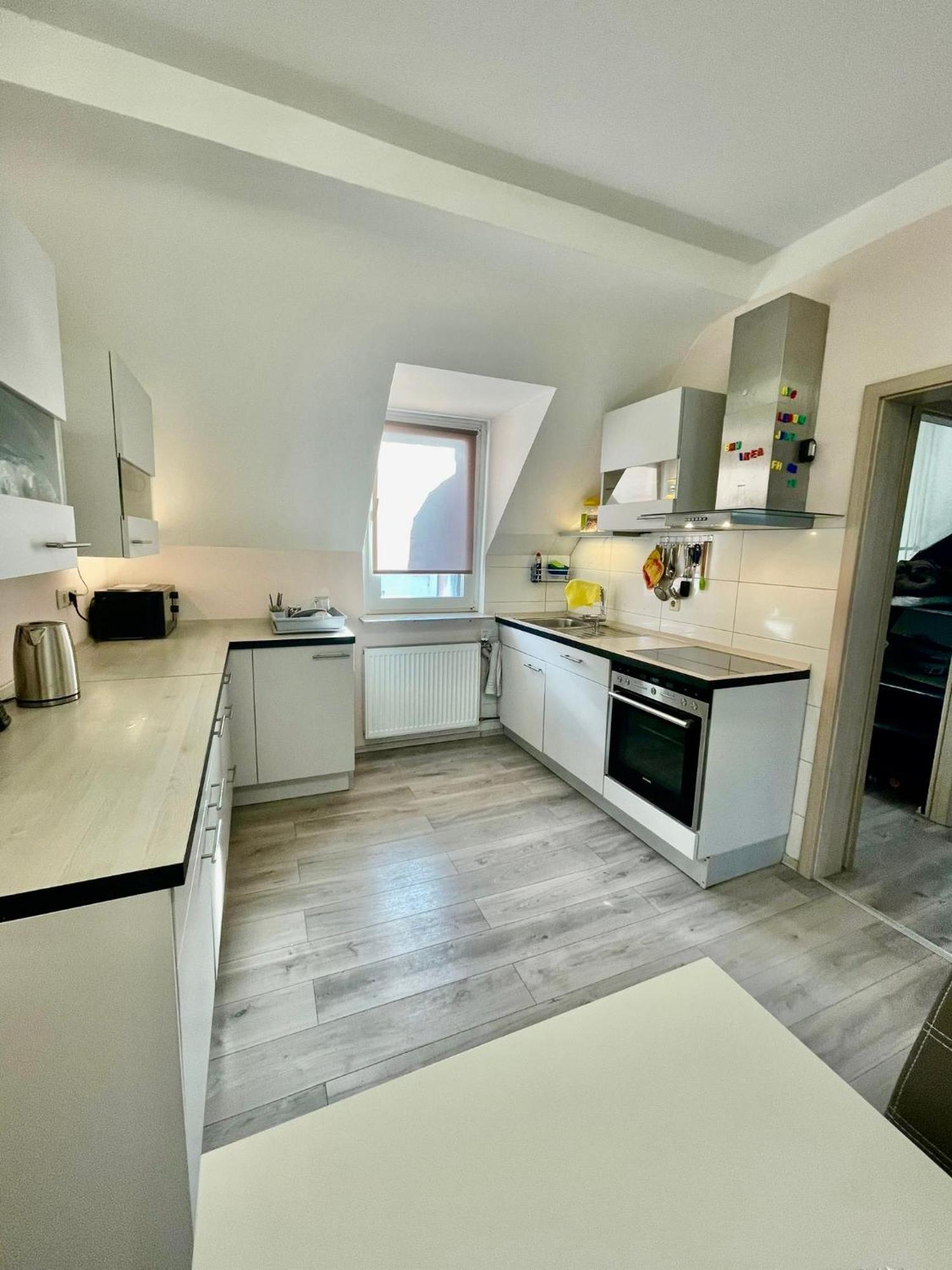 Leo Apartment Zentrum Ruesselsheim Luaran gambar