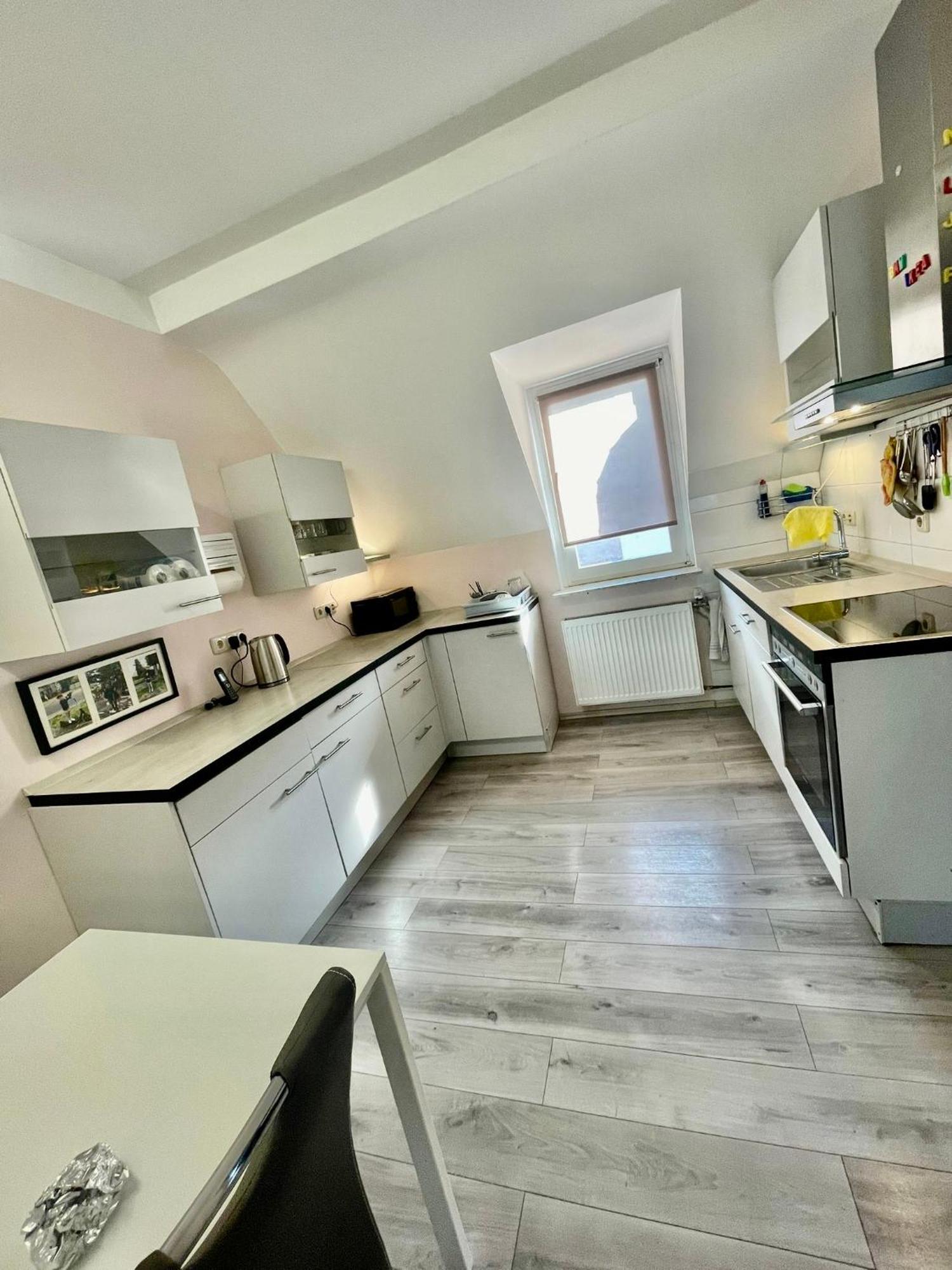 Leo Apartment Zentrum Ruesselsheim Luaran gambar
